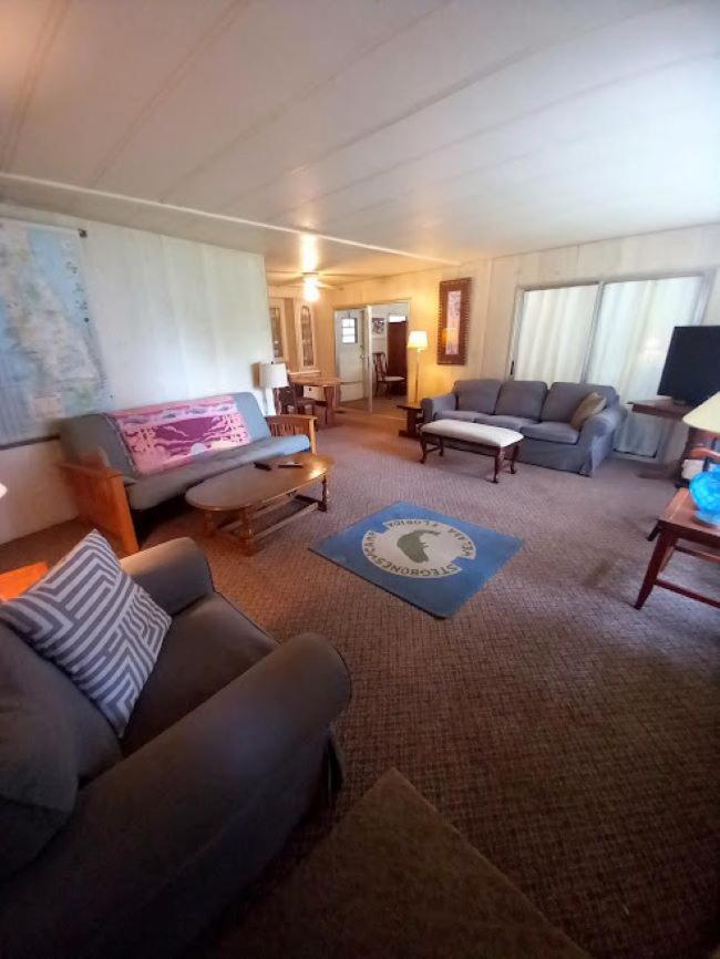 Stegbone'S Fish Camp And Resort Satsuma Экстерьер фото